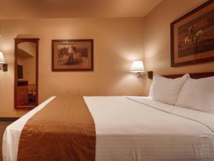 Best Western Desert Inn Safford Room photo